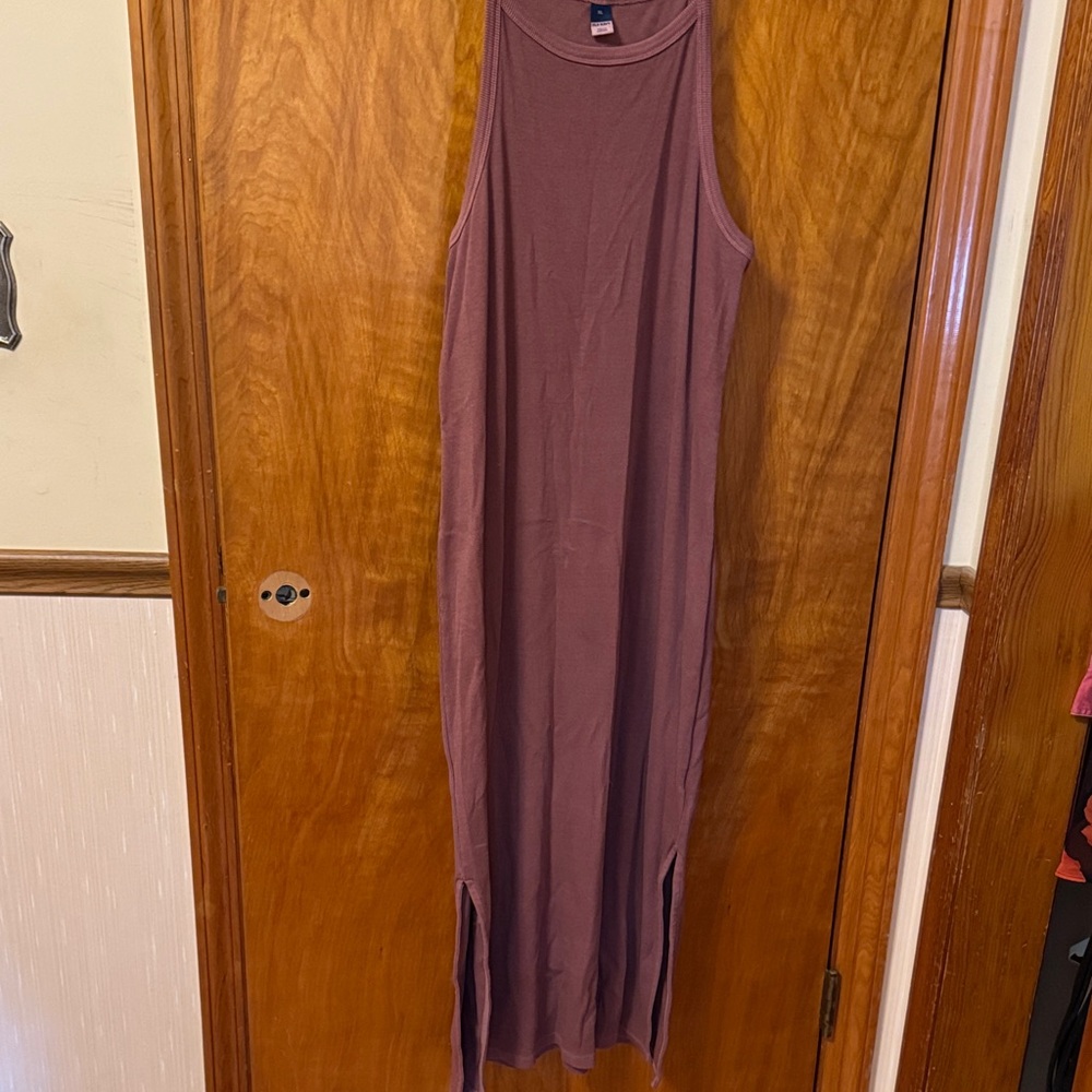 Old Navy Sleeveless Maxi Dress in Plum